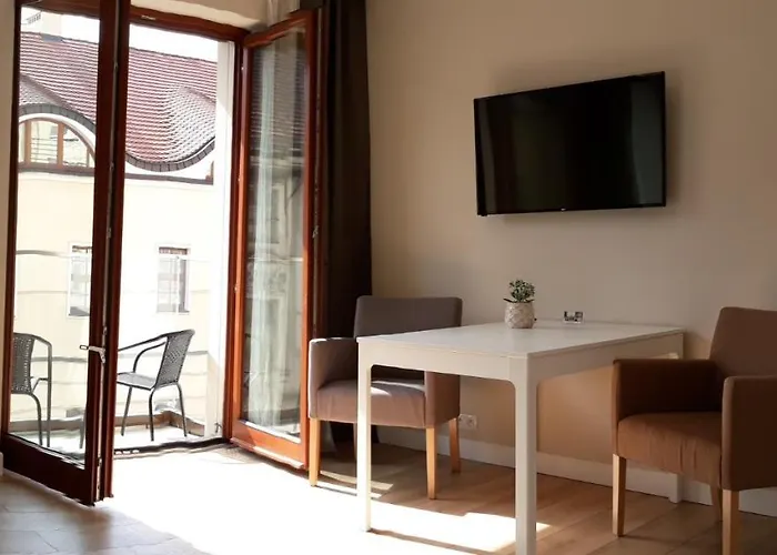 L&l Old Town Апартаменты *